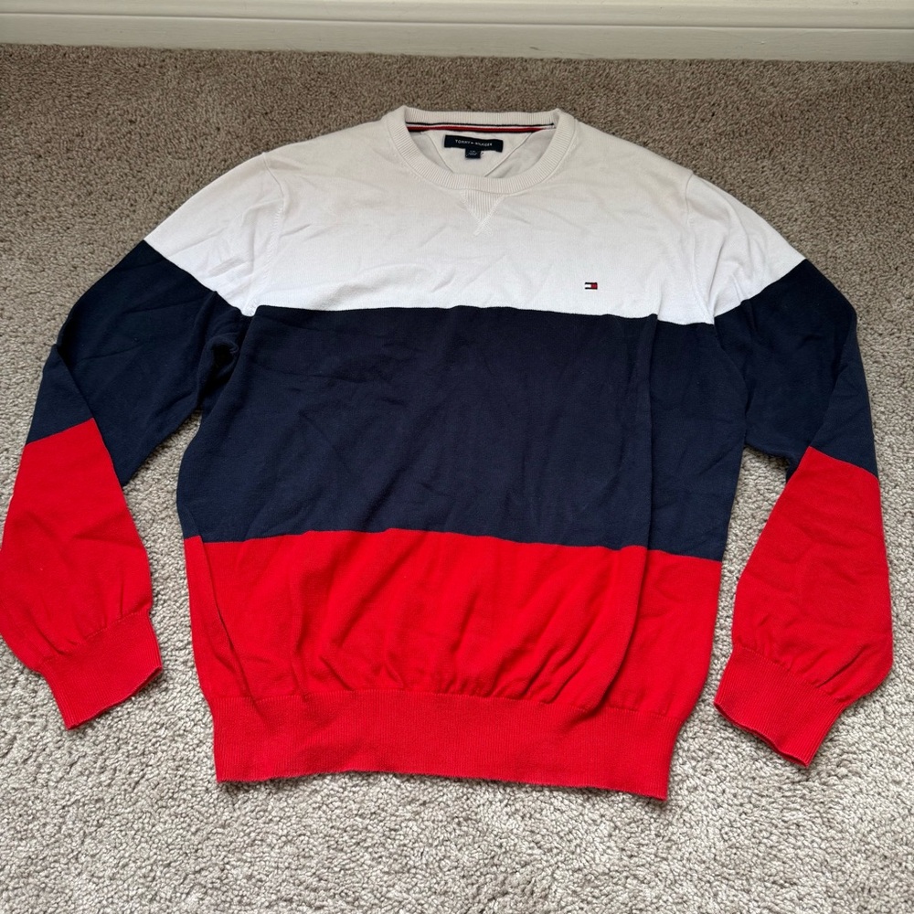 Tommy Hilfiger sweater large
